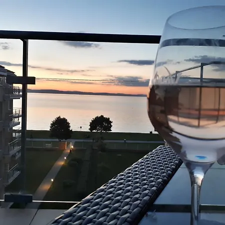 Balaton-golden Siofok-aranypart-apartman * Шиофок